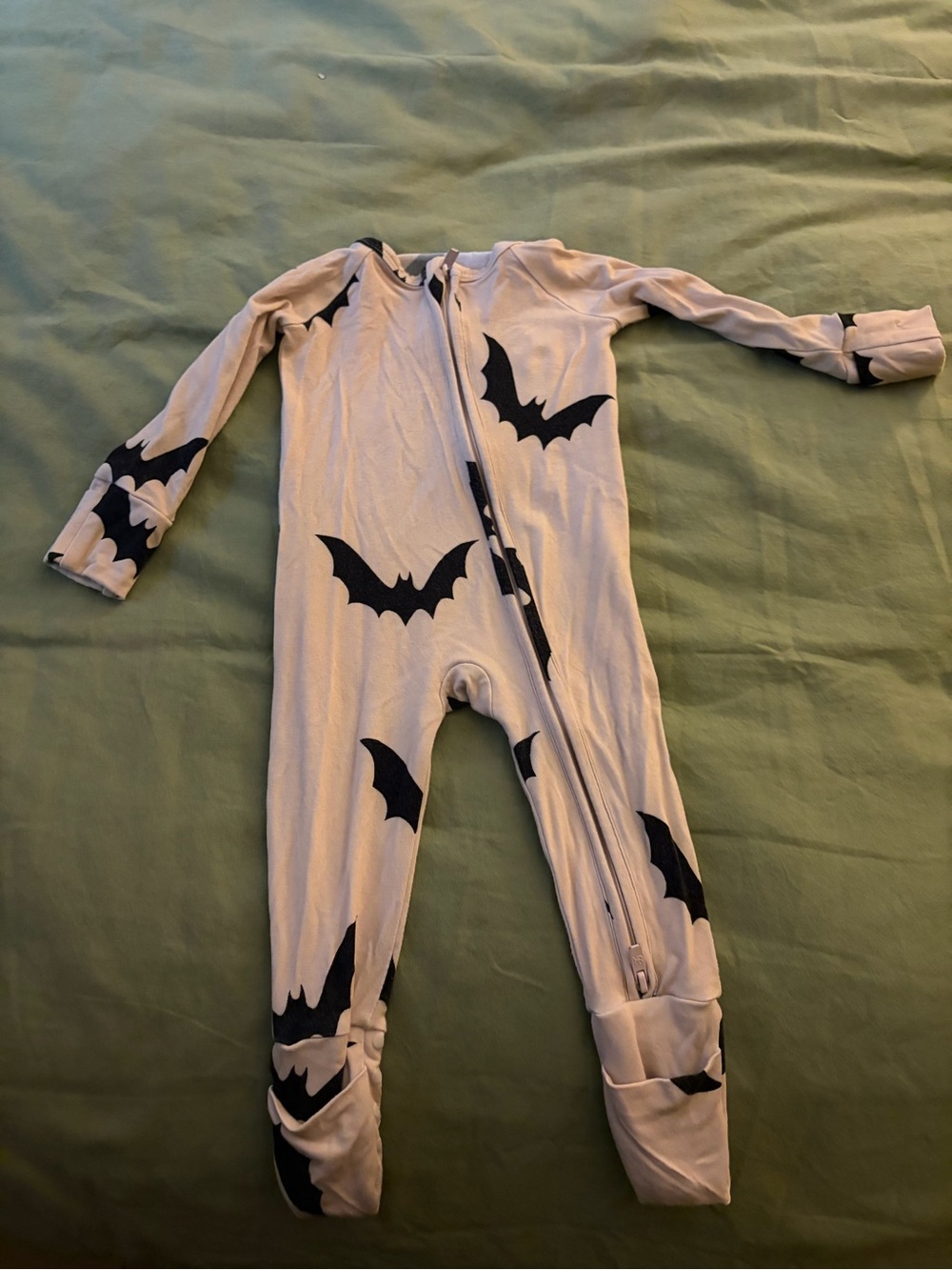 Bums and Roses bamboo bat print onesie 3-6m